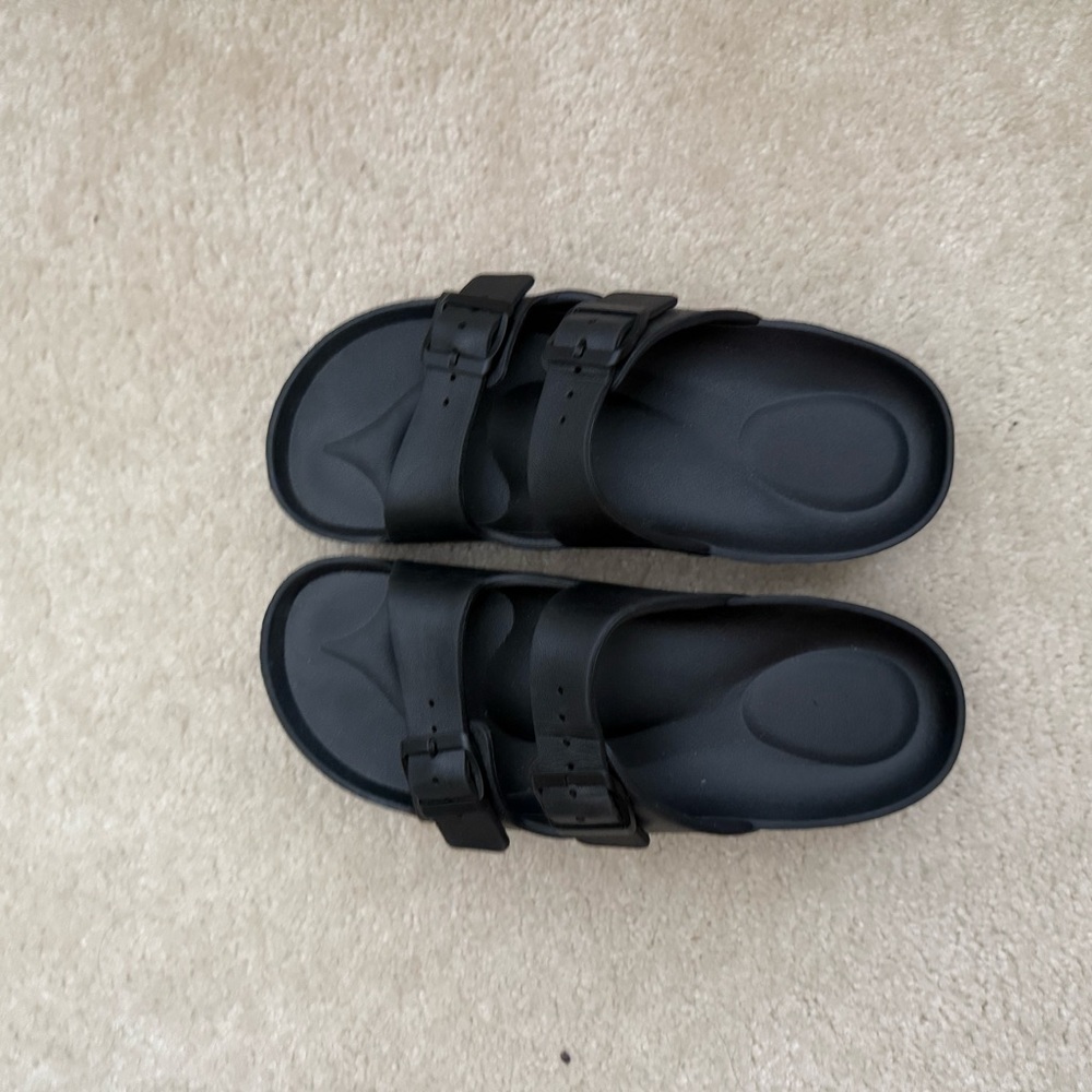 Women’s Black Sandals